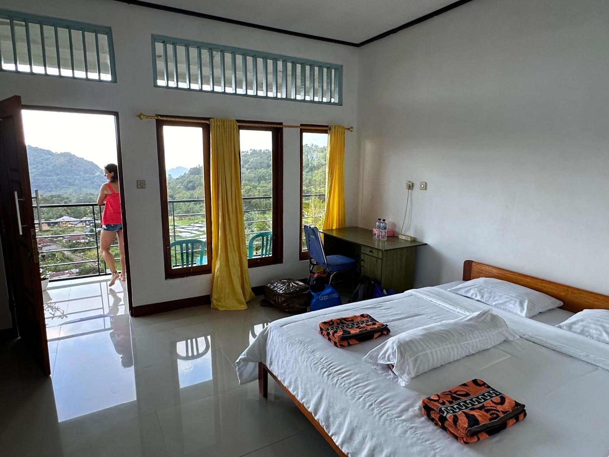 Farila Lodge Kelimutu Kültér fotó